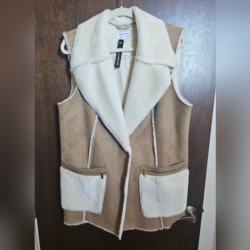 Susan Graver Faux Fur Vest - Picture 3 of 9